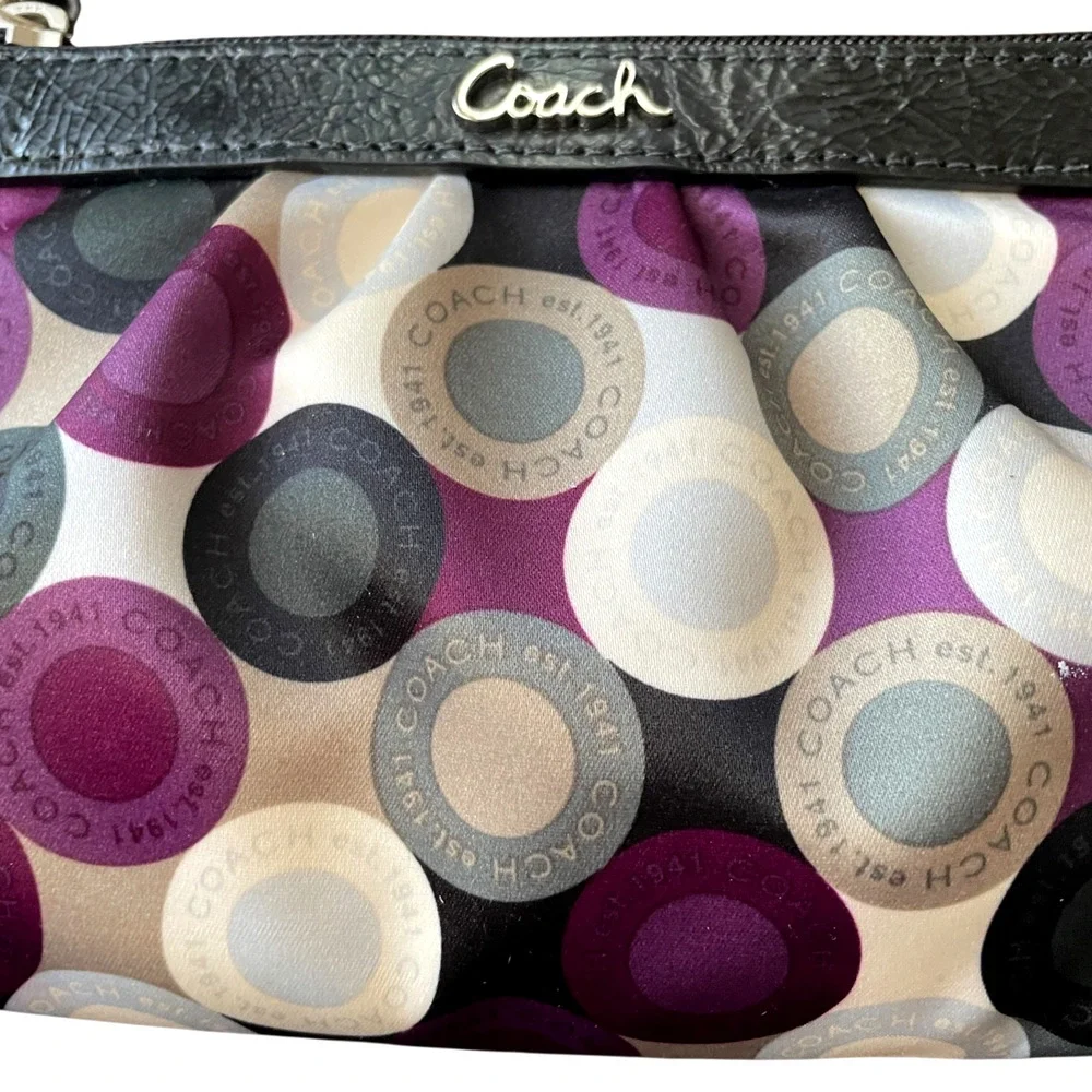COACH Signature Abstract Purple Sateen Black Patent Leather Wristlet Hang Tag - Picture 4 of 7